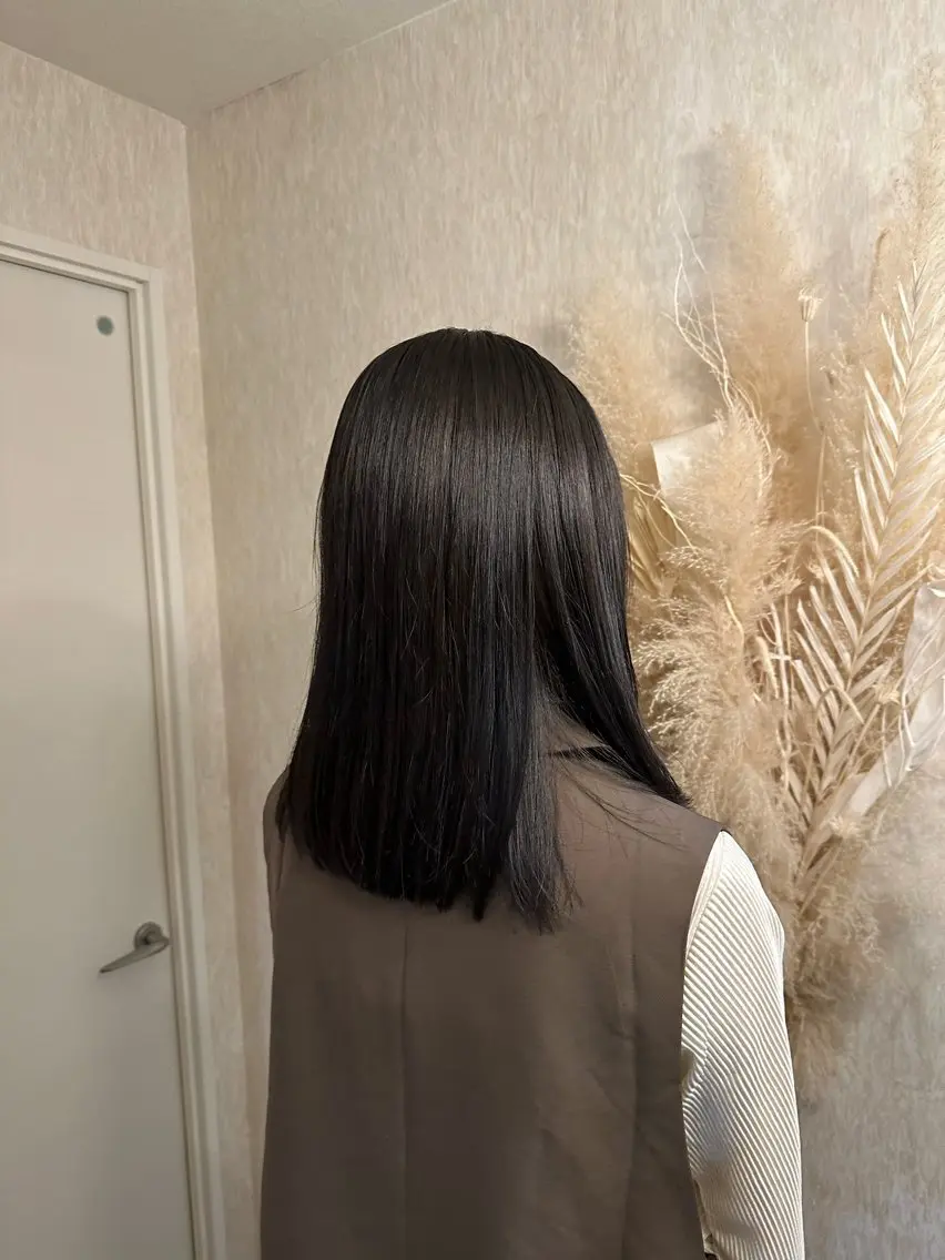 カラー 西安 優香のヘアスタイル