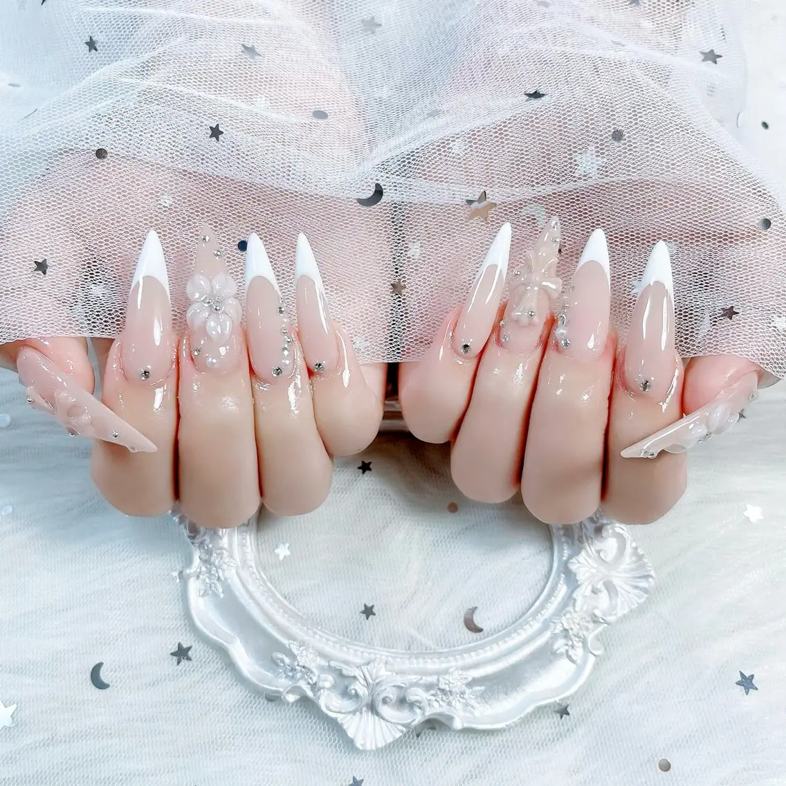 ネイル チークネイル ドット 長さ出し フットネイル フレンチネイル ハンドネイル HIN NAILのネイルデザイン