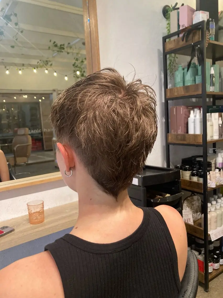 ショート マレットヘア ショートヘア カット 鍋島 くるみのヘアスタイル