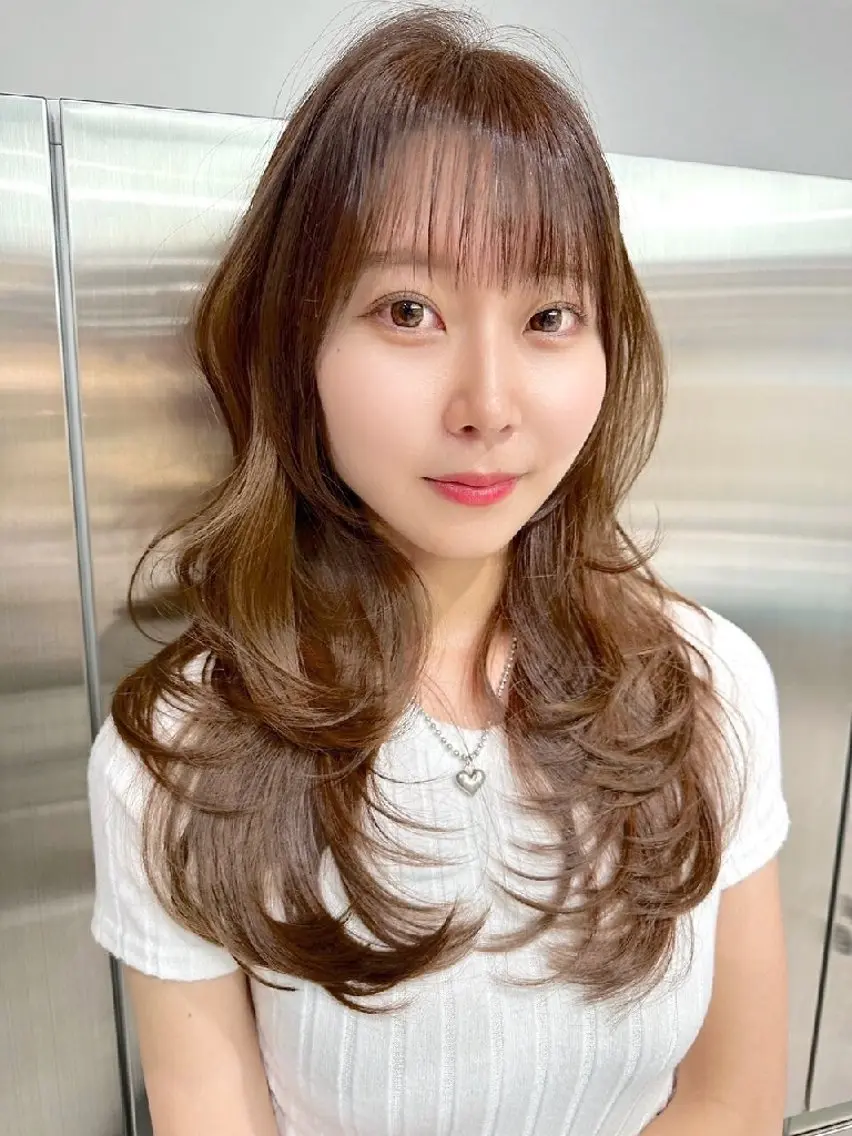 カラー セミロング カット ヘアカラー トリートメント 髪質改善/韓国ヘア /透明感カラー🧸のヘアスタイル