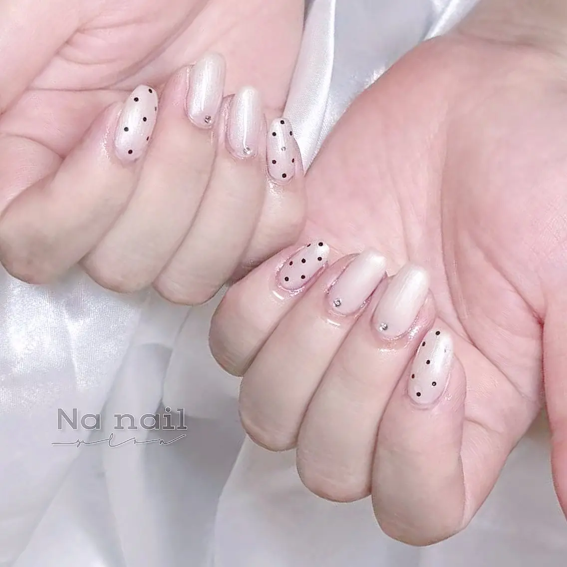 ネイル チークネイル ドット フラッシュネイル フレンチネイル ジェルネイル ハンドネイル ハンドケア CC Nail 高田馬場のネイルデザイン