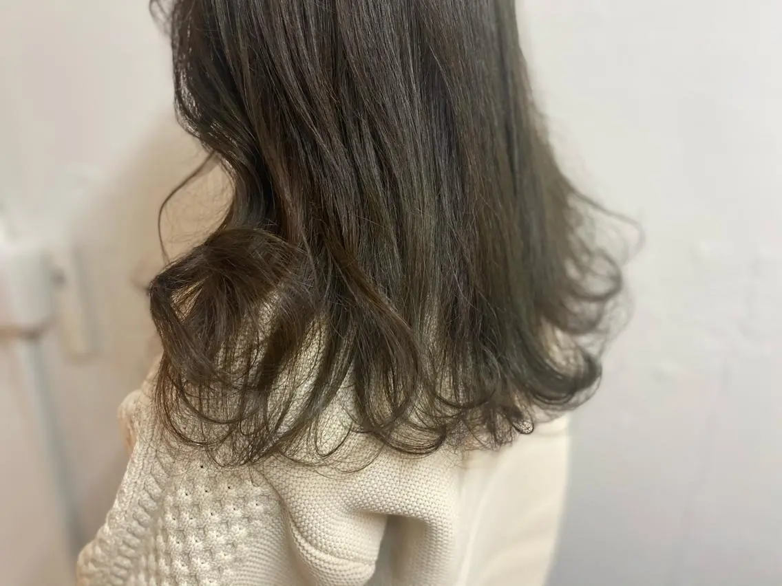 セミロング カラー 新店舗🌟美髪矯正 🌟三塚有紀子のヘアスタイル