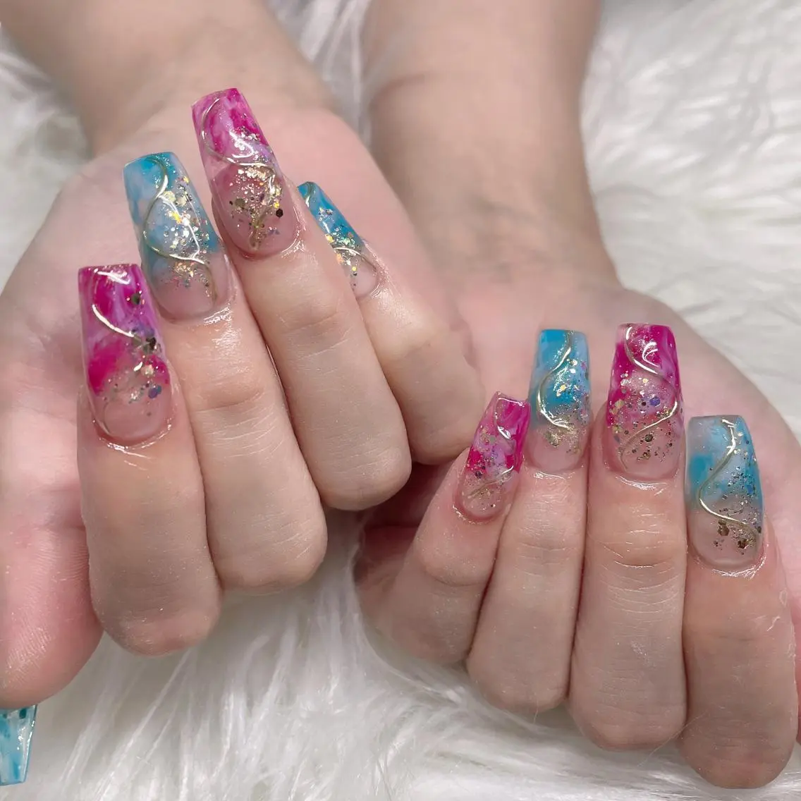 ミディアム ネイル Y. Sのネイルデザイン