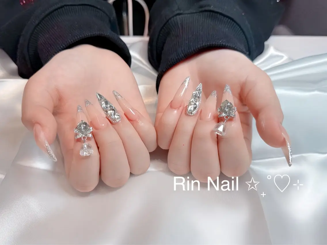 ネイル アートネイル 成人式 ロングネイル ニュアンスネイル スカルプネイル ハンドネイル Rin Nail 新大久保店のネイルデザイン