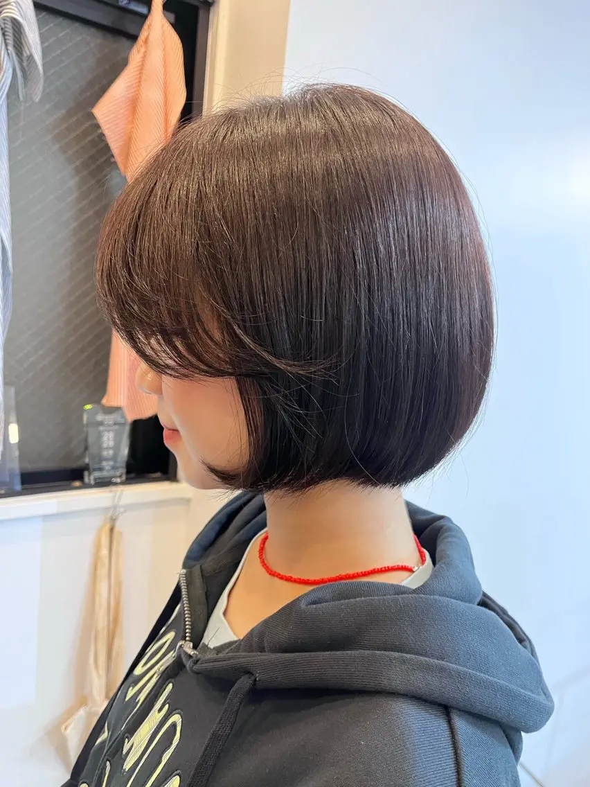 ショート ヘアカラー anri🐏/大阪/ レイヤーカットのヘアスタイル
