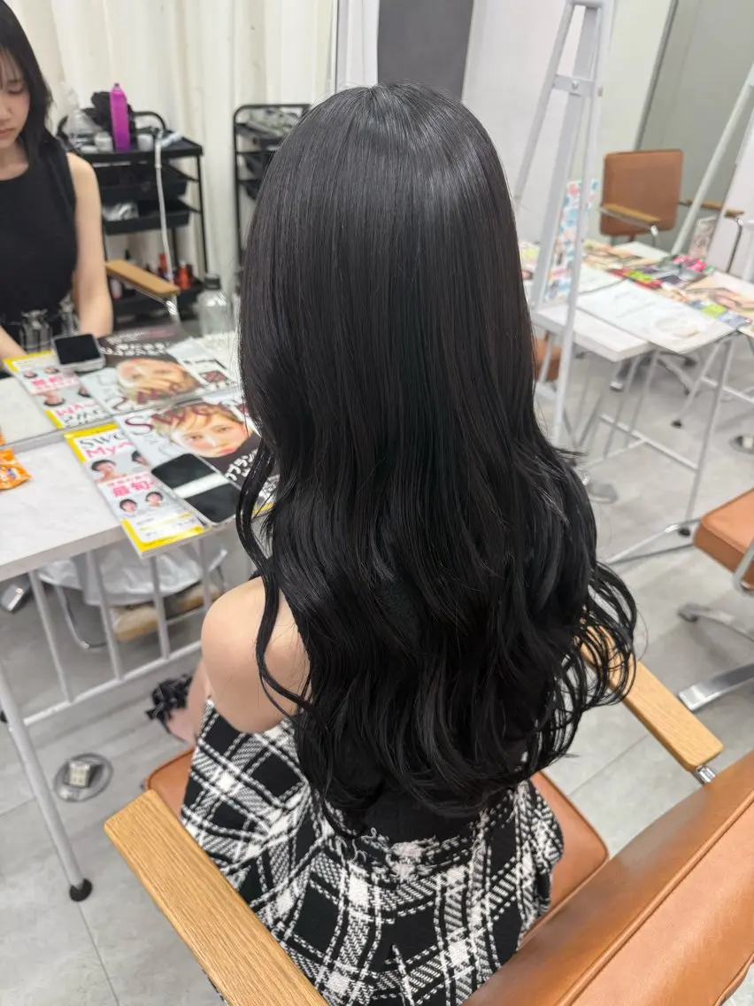 羽エクステ リペア ໒꒱ カラー・カット込の写真