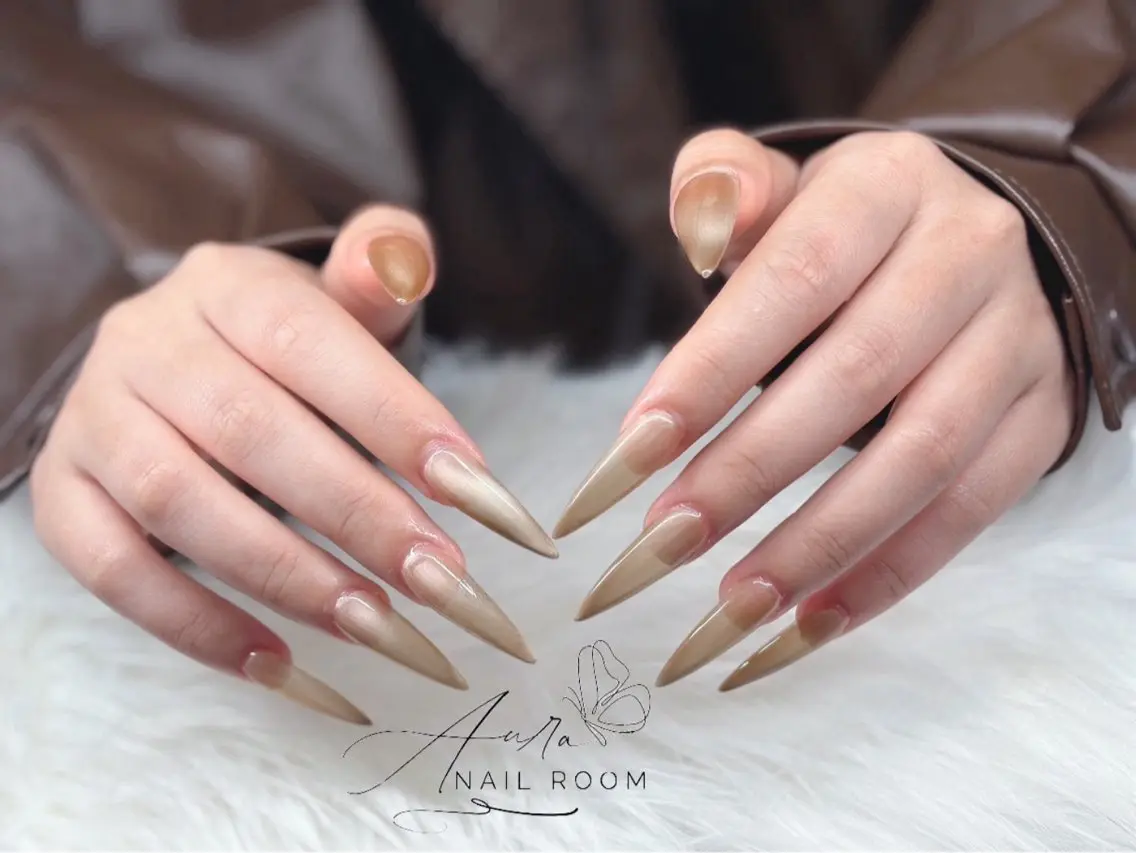 ネイル Aura Nail Roomのネイルデザイン
