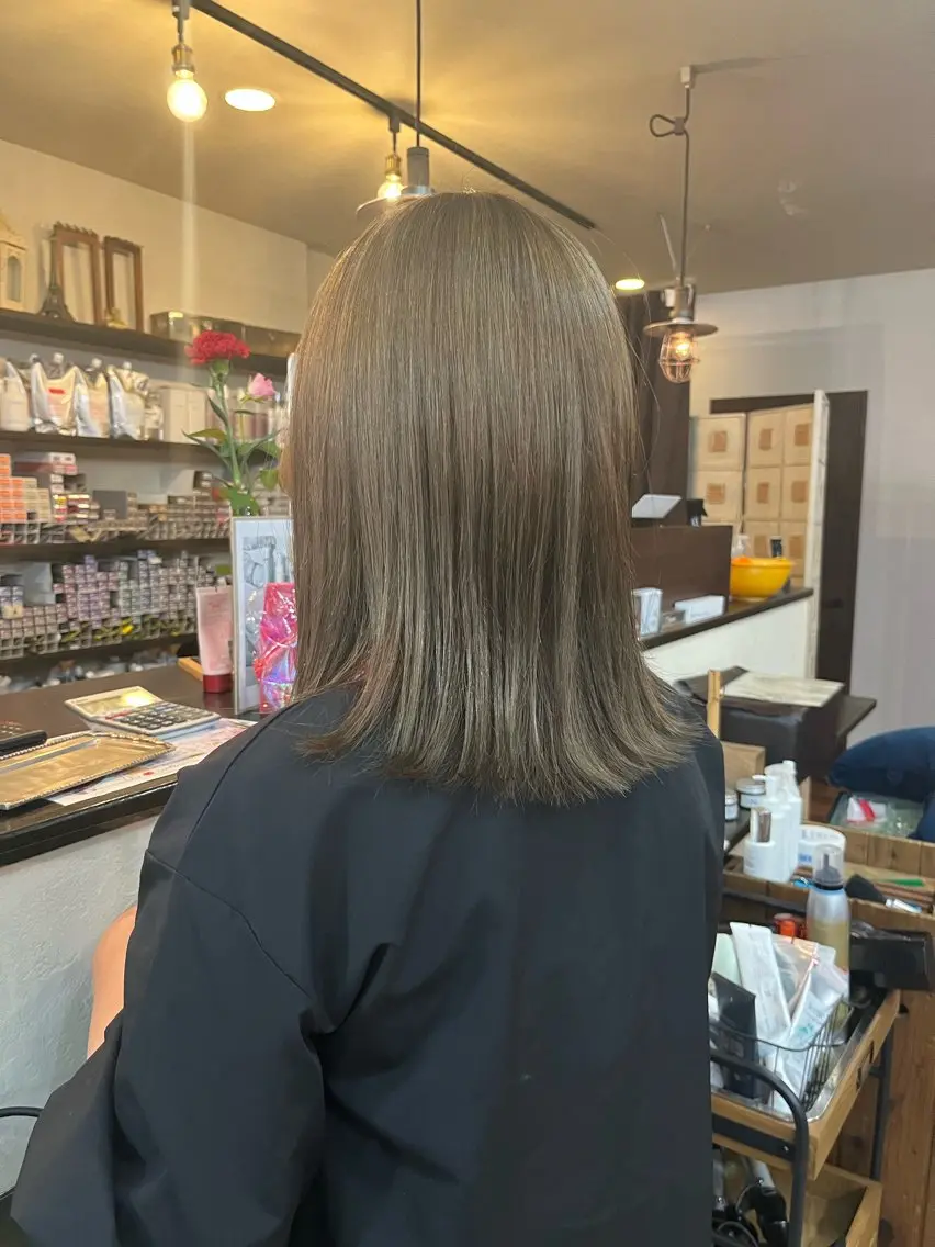 セミロング 立野 希沙のヘアスタイル