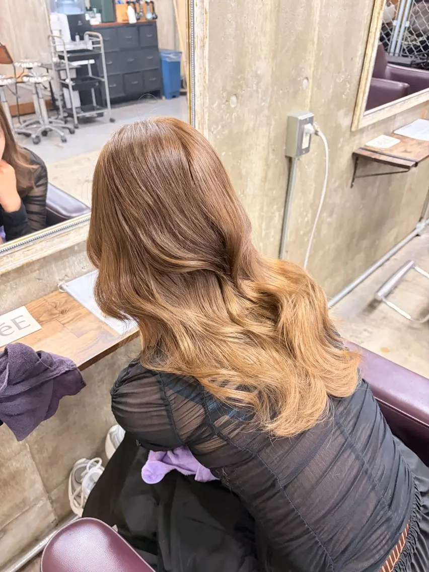 ロング カラー ベージュカラー ヘアカラー トリートメント CALON本店よしき 透明感/似合わせのヘアスタイル