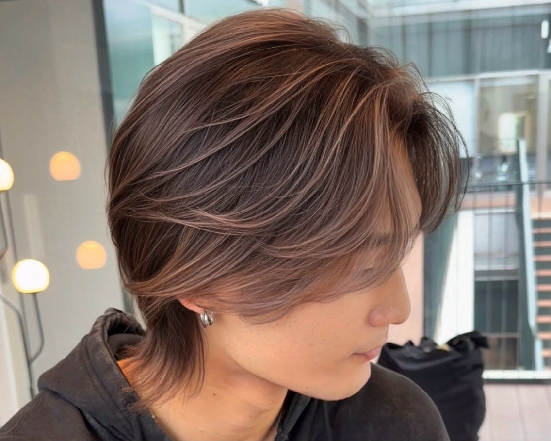 カラー メンズ メンズバレイヤージュ メンズハイトーン バレイヤージュ ハイトーンカラー カット ヘアカラー メンズバレイヤージュ /海外カラー/中川稜のヘアスタイル