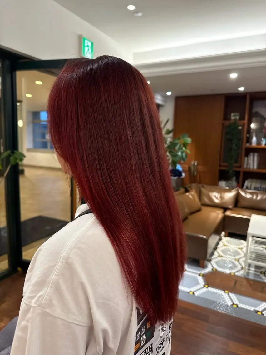 ロング カラー ブリーチ ブリーチなしカラー ピンクカラー レッドカラー ヘアカラー 大前斗夢ショート /くびれカットのヘアスタイル