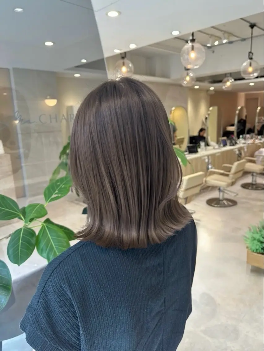 ミディアム カラー ベージュカラー くびれヘア 透明感カラー🌿 グレージュ🐺陽介のヘアスタイル