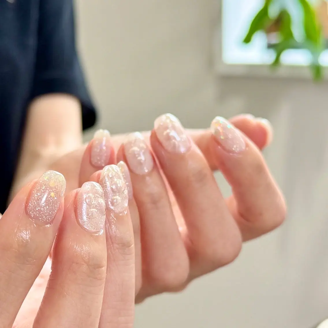 ネイル フラッシュネイル ミラーネイル 夏ネイル ホワイト ハンドネイル pointillé .ayaのネイルデザイン