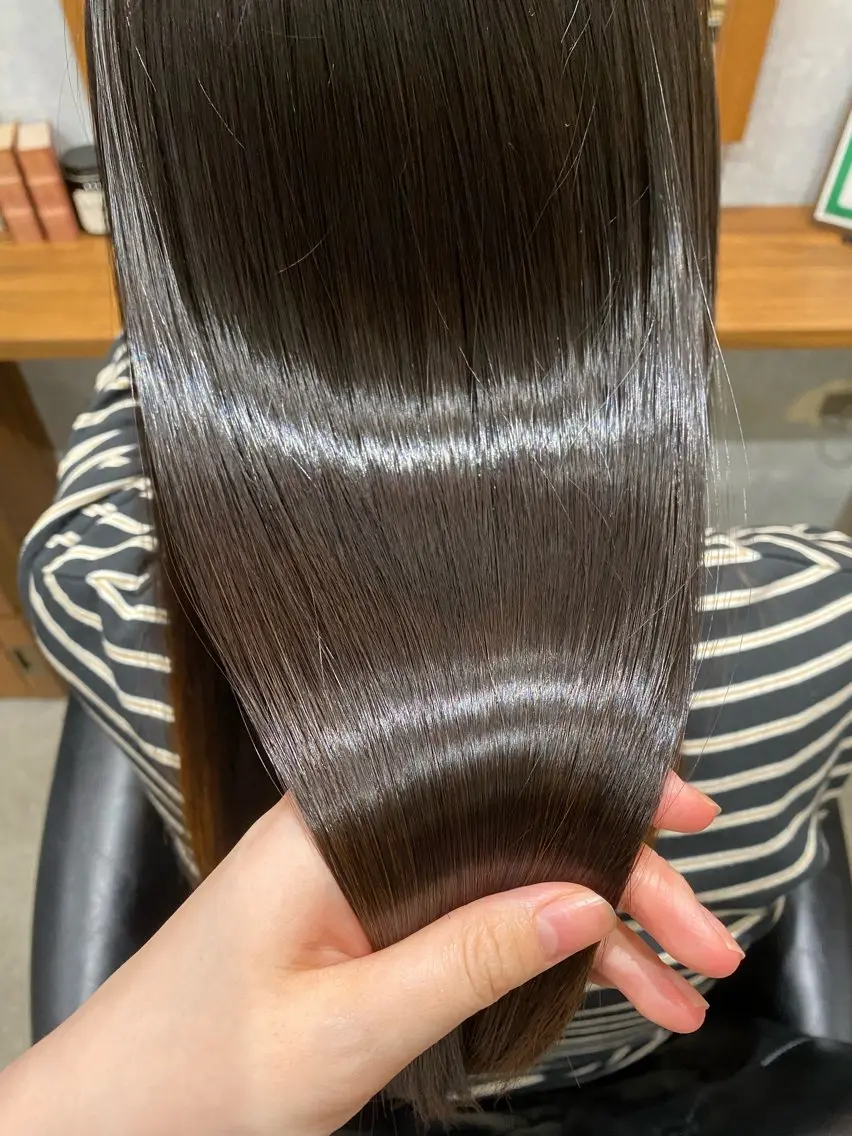 今枝莉菜 上品なツヤカラーのヘアスタイル