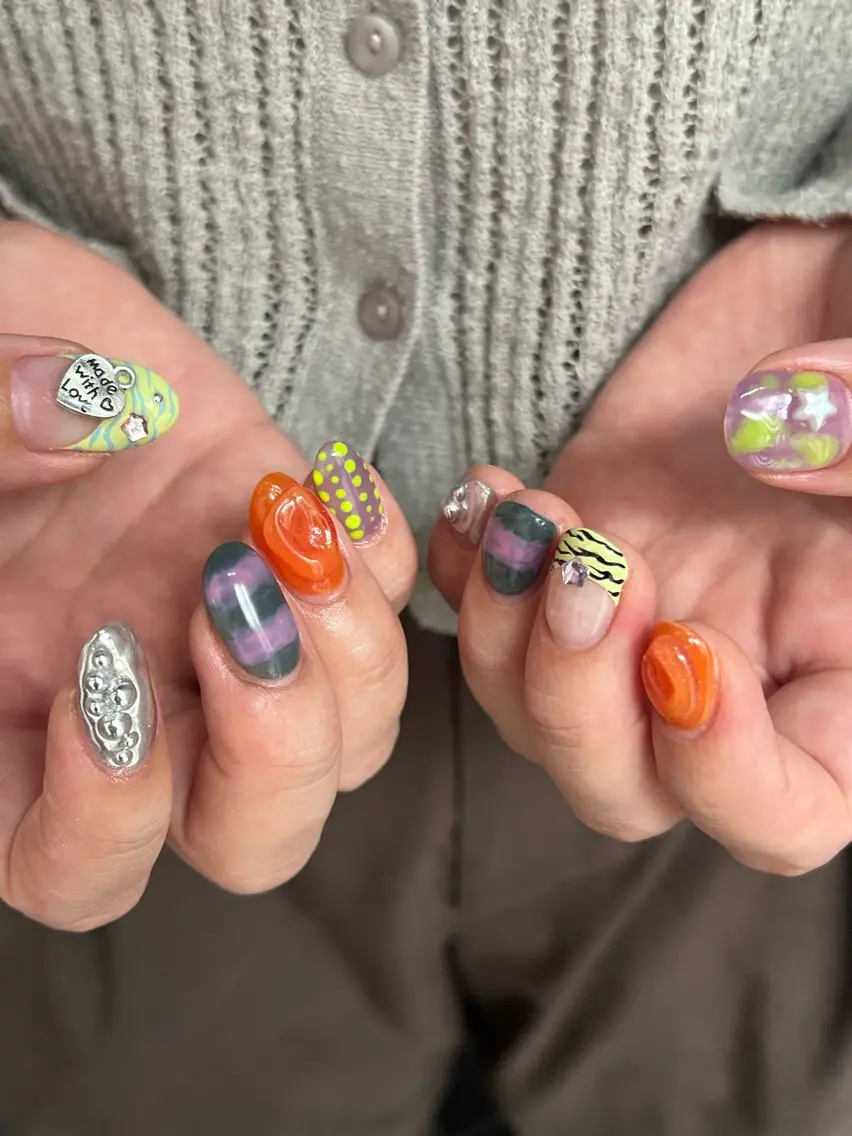 ネイル ハンドネイル Hata nail 🎀個性派ニュアンスのネイルデザイン
