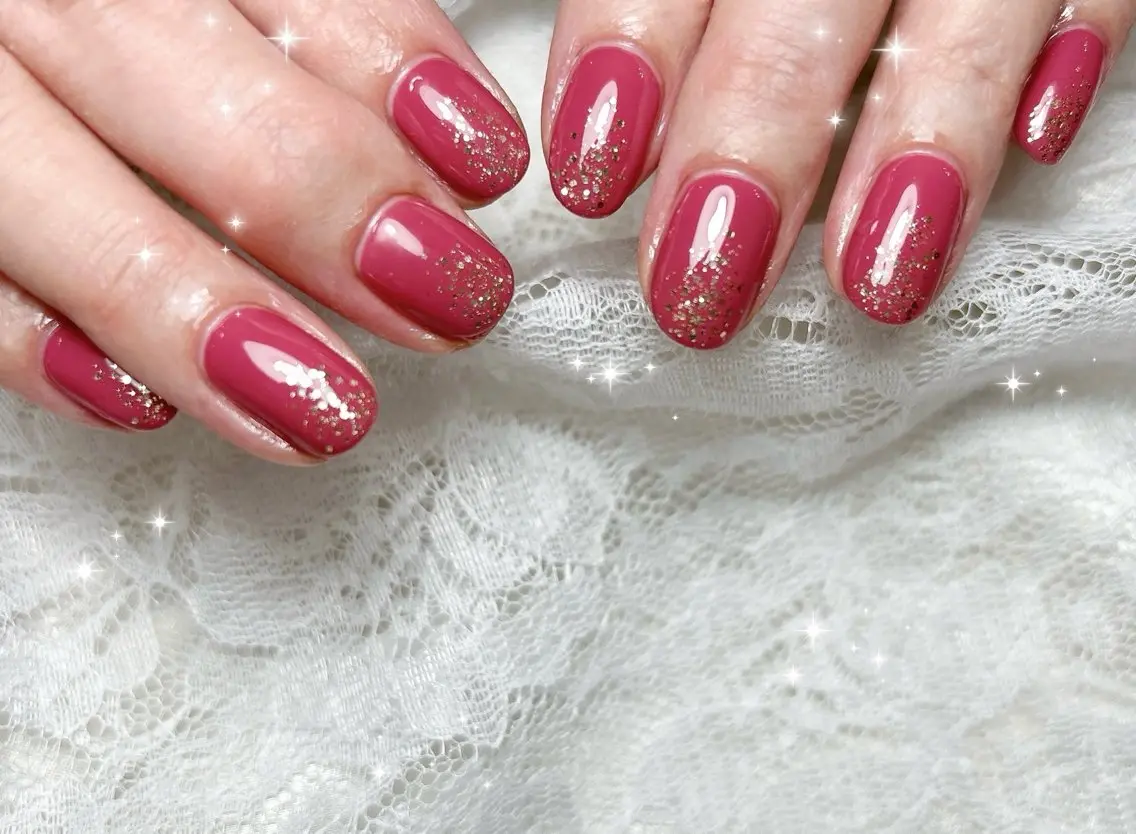 ネイル グラデーション ラメ(グリッター) ラメグラデーション 赤色 ハンドネイル FLARE NAIL フレアネイルのネイルデザイン