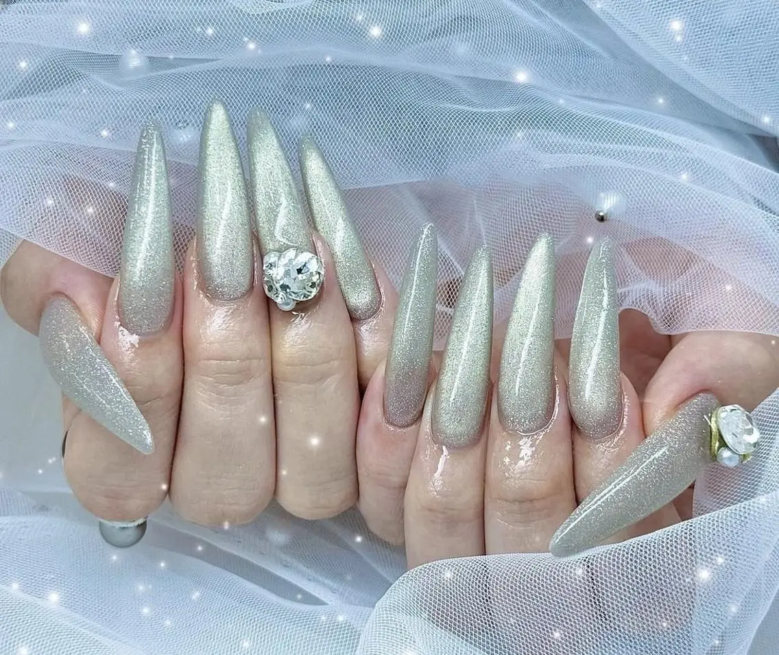 ネイル 長さ出し マグネットネイル ワンカラーネイル スカルプネイル ハンドネイル 🪞Purasia. nail|肌管理💎のネイルデザイン