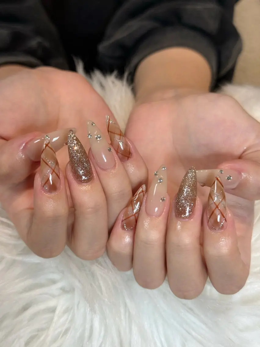 ネイル ボルドー ブラウン チークネイル ドット フットネイル Julli NailStudioのネイルデザイン