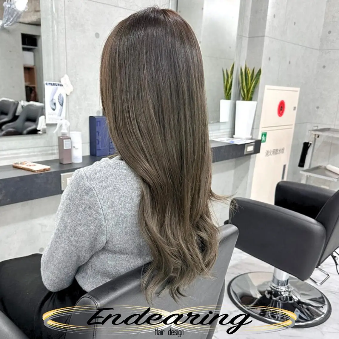 カラー ベージュカラー 透明感カラー オリーブベージュ カット ヘアカラー Endearing 銀座/レイヤーカットのヘアスタイル