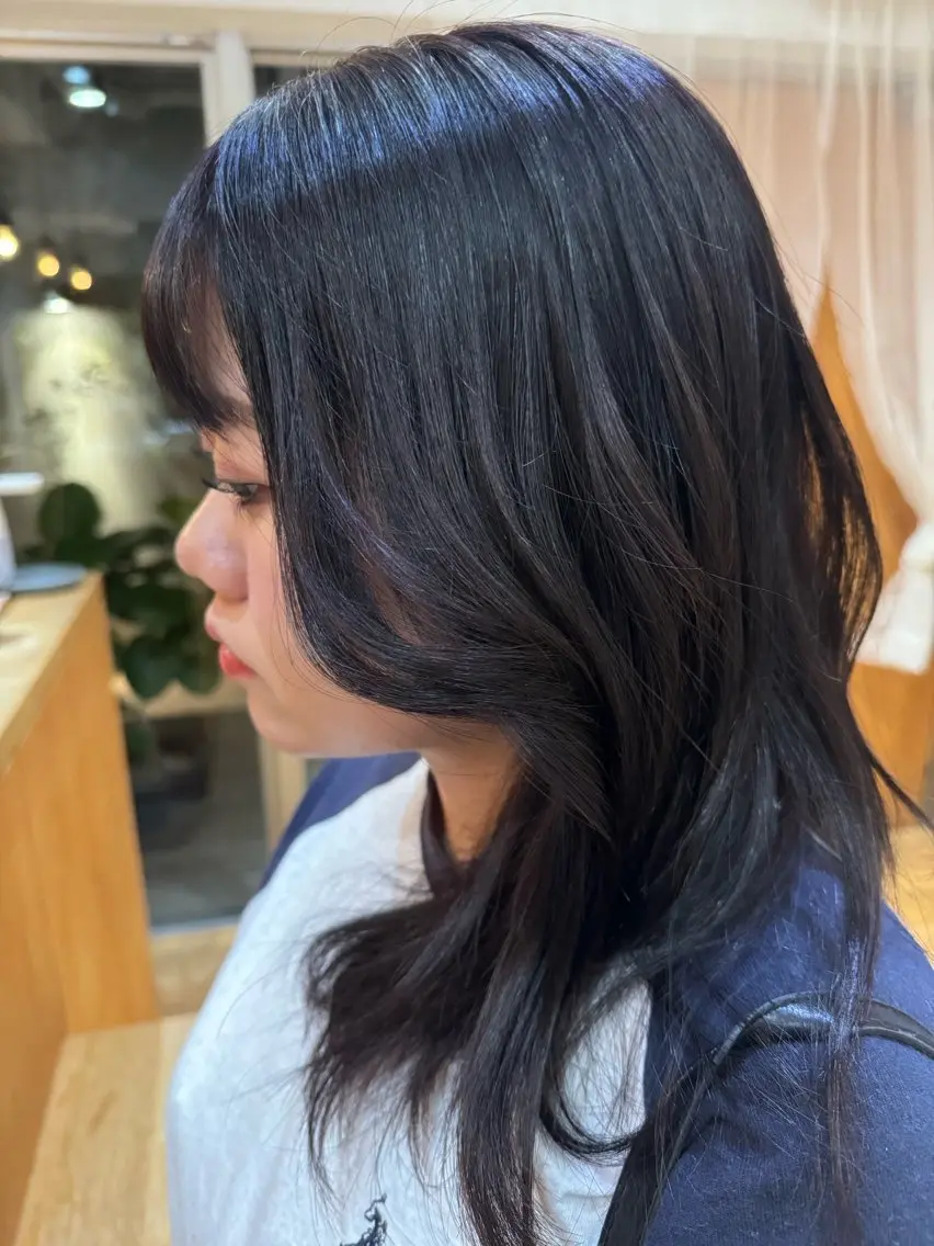 カラー 🌱艶髪ストレート✨ 🦖せりか🦖のヘアスタイル