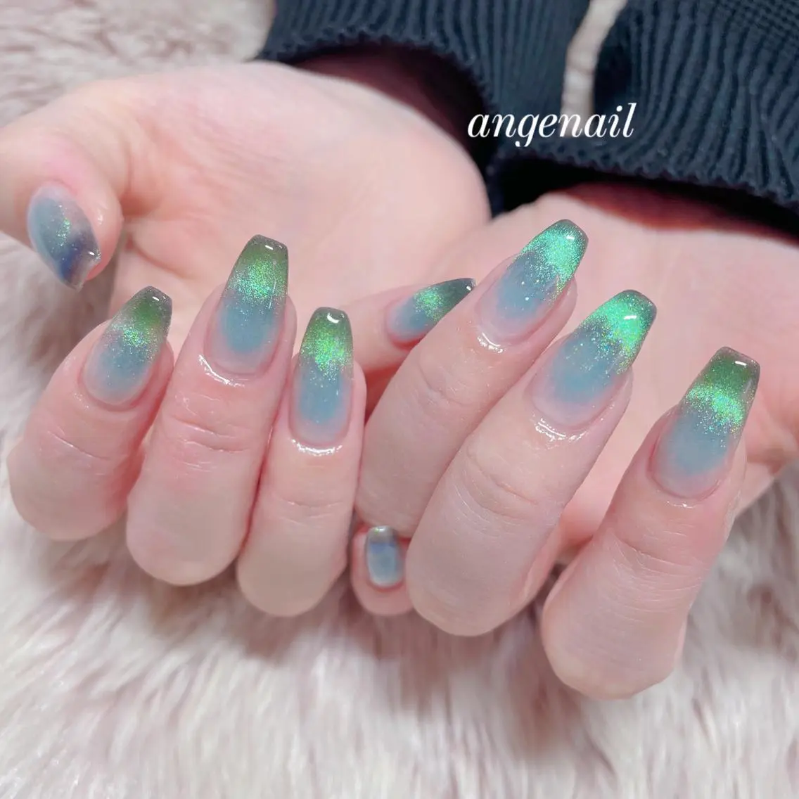 ネイル ハンドネイル オーナーネイリスト MAKIのネイルデザイン