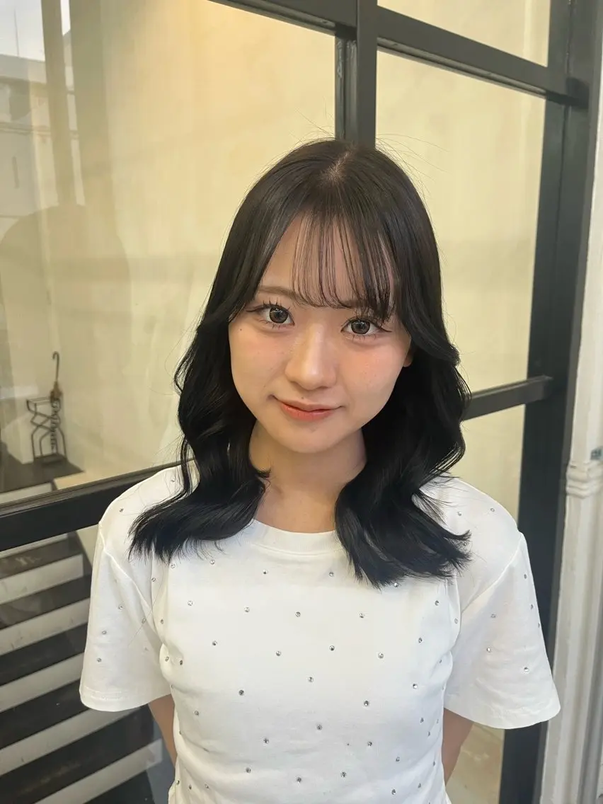 セミロング MaisonHALU 梅木琉衣のヘアスタイル