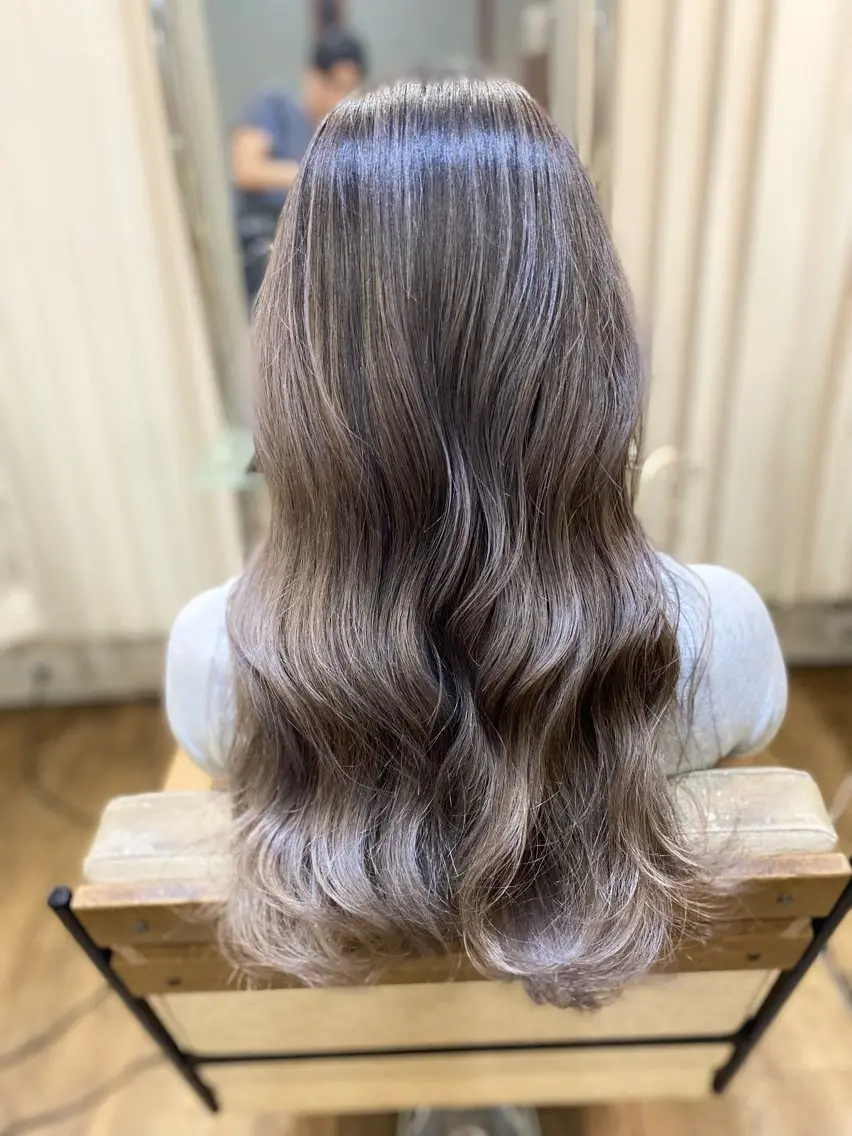 ミディアム レイヤーカット カット ヘアカラー トリートメント 👑指名率No.1 👑坂口飛翔のヘアスタイル