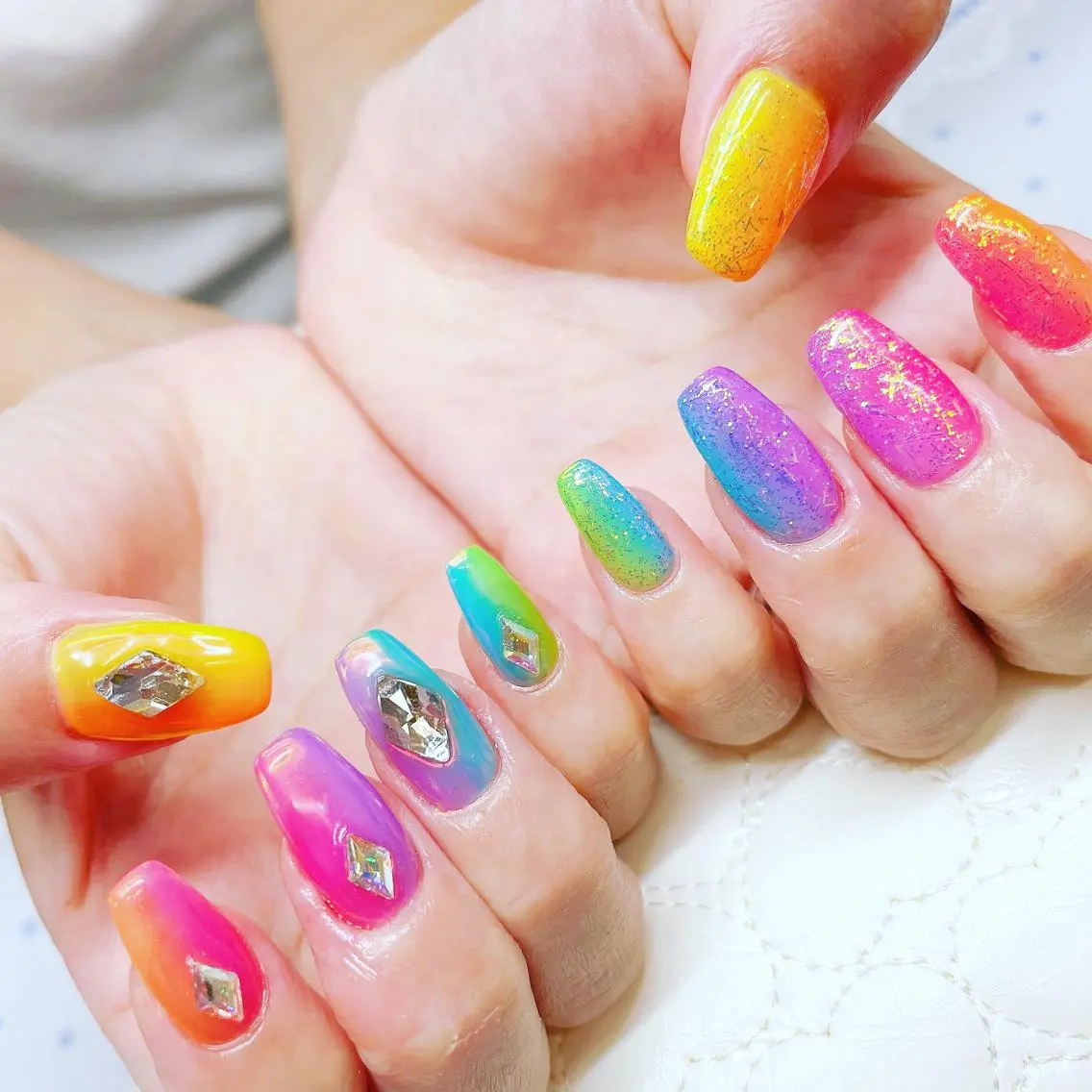 ネイル ストーンネイル nail salon Aymのネイルデザイン