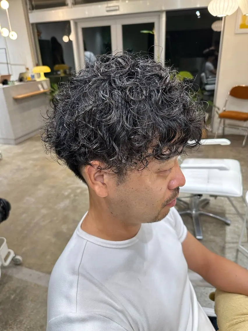 ショート Sabby氏川洸希 パーマのヘアスタイル