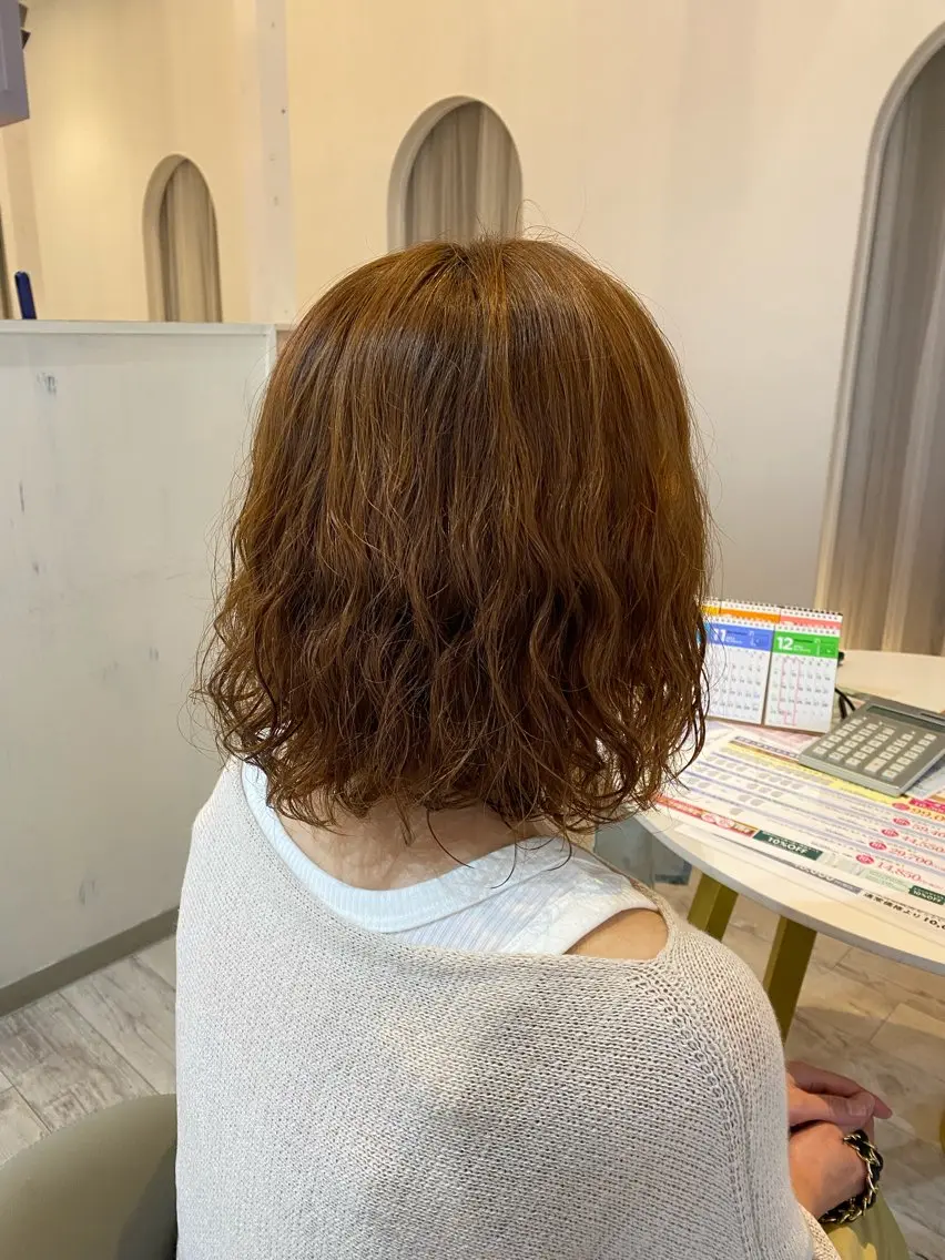ミディアム ミディアムパーマ ボブ かまだ しおりのヘアスタイル
