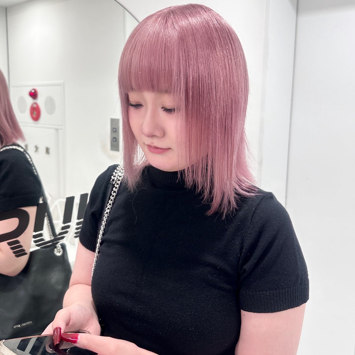 ミディアム ヘアカラー ヘアセット 韓国ガーリー🤍ハイ トーン🤍Ayanaのヘアスタイル