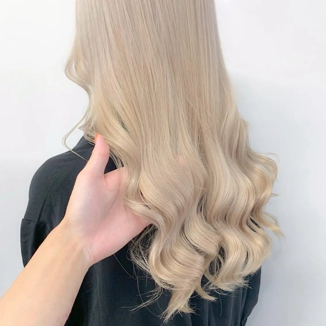 ミディアム カラー ♡ハイトーンブリーチ カラーyuuna♡のヘアスタイル