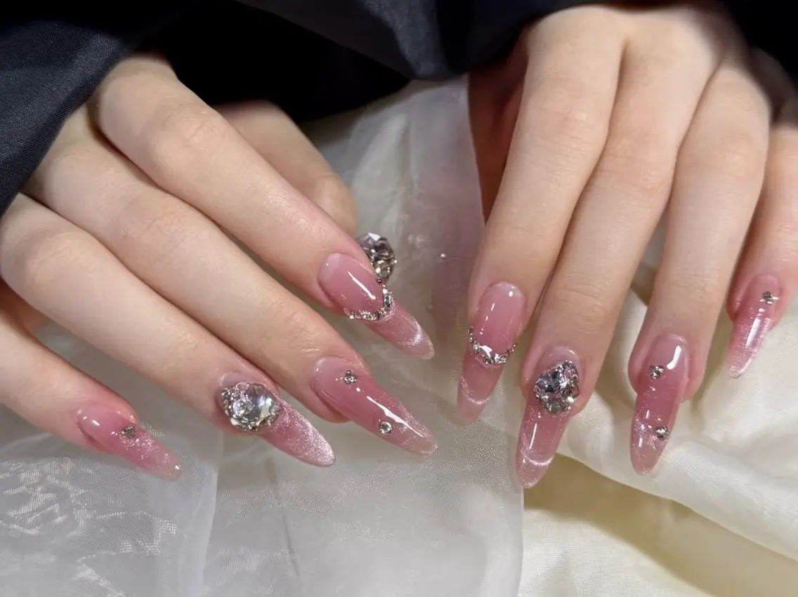 ネイル ハンドネイル ハンドケア 🍑 momo_nailのネイルデザイン