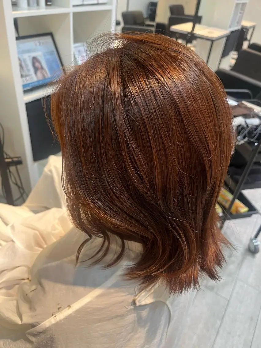 カラー 山口 留奈のヘアスタイル