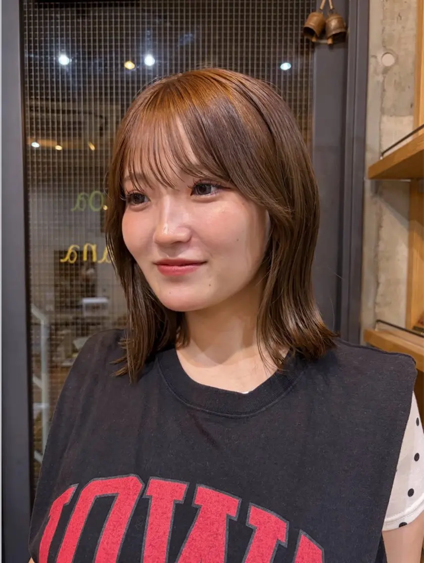 ミディアム カラー ブラウンカラー 石井 ひなののヘアスタイル