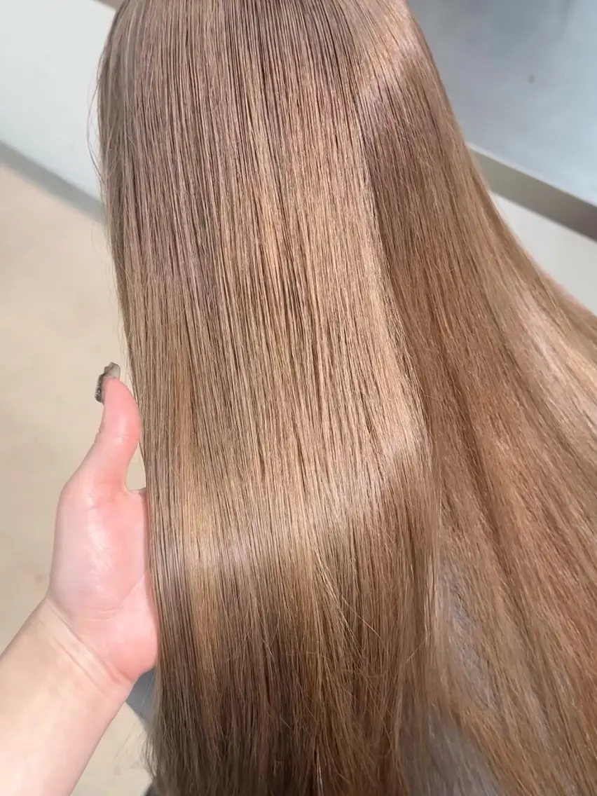 ロング カラー ベージュカラー ブリーチ ミルクティーベージュ ヘアカラー ダブルカラー・ブリー チ🪐✩serenaのヘアスタイル