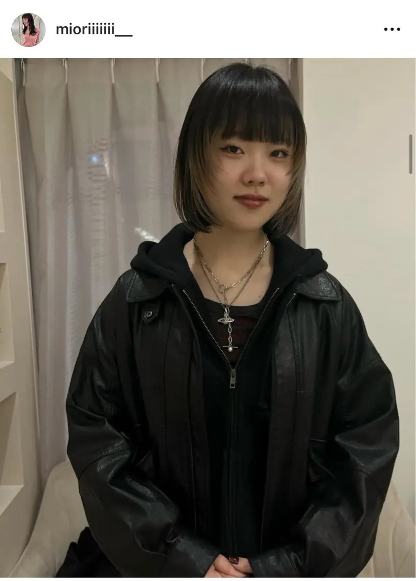 ショート カラー カット ヘアカラー トリートメント 松村 澪里のヘアスタイル