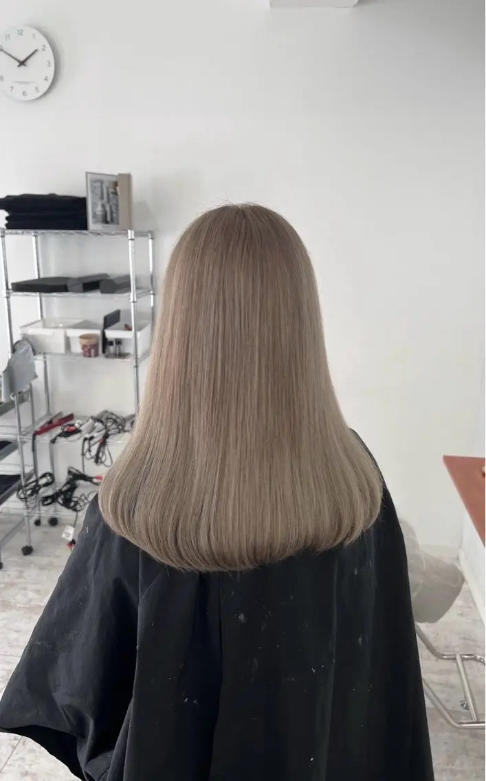 ミディアム カラー ベージュカラー ミルクティーベージュ 指名数No.1 /NAOYAのヘアスタイル
