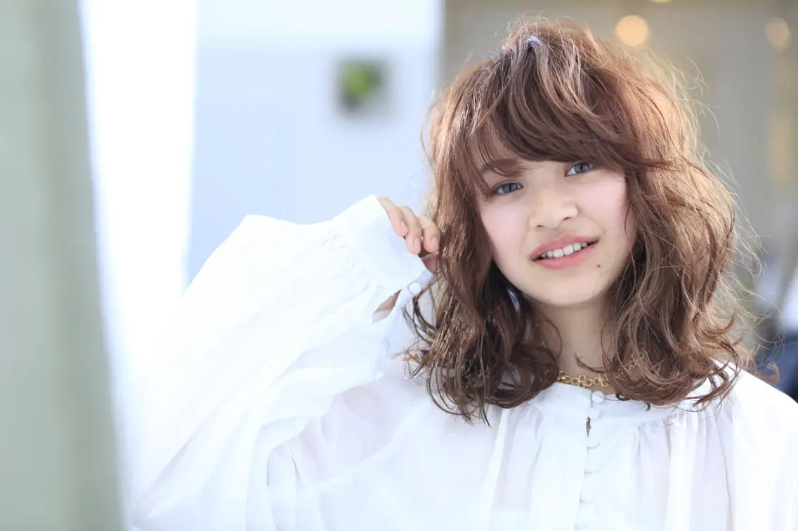 セミロング カラー パーマ ヘアアレンジ レイヤーカット メンズのモテヘア☁️ はまなか✂︎COLOのヘアスタイル
