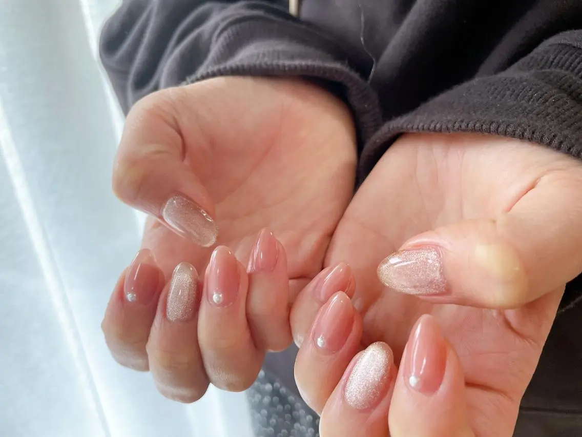 ネイル オーロラネイル フラワーネイル フットネイル フレンチネイル ジェルネイル ハンドネイル mogunail &blowのネイルデザイン