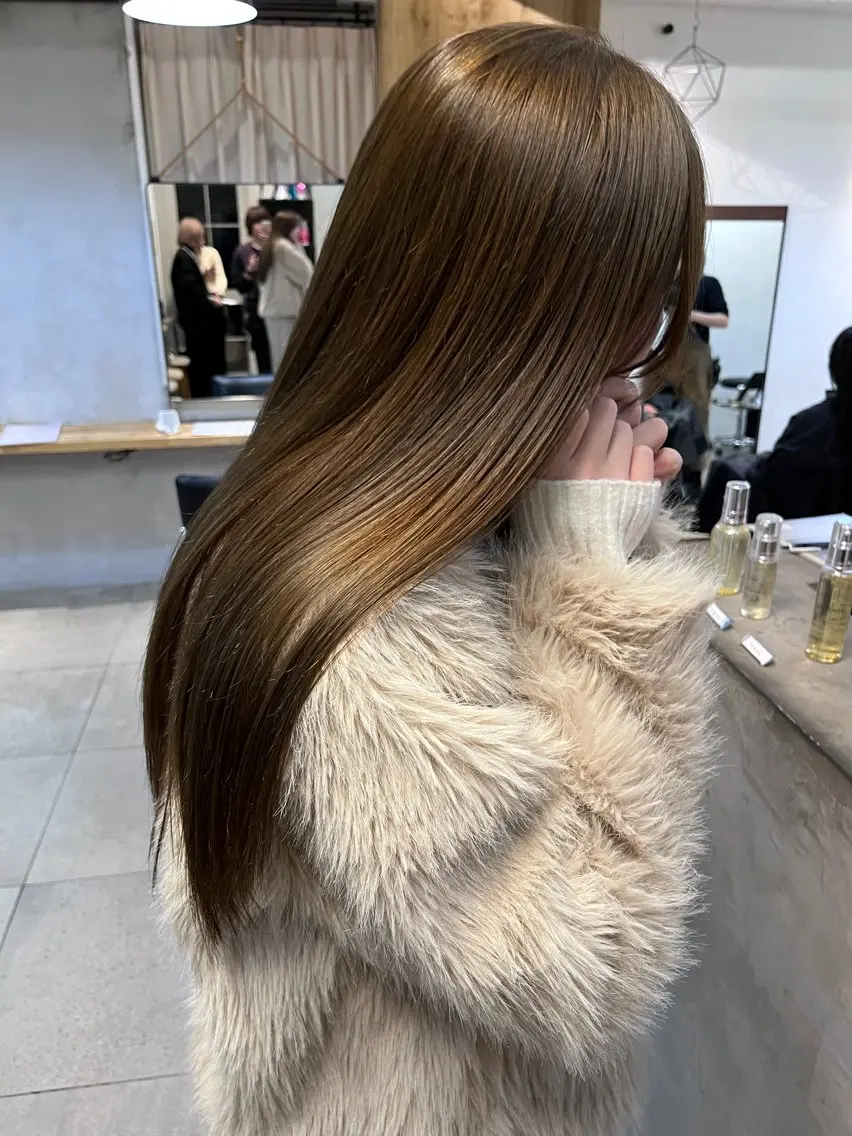 ロング カラー ブラウンカラー カット ヘアカラー トリートメント 赤み消しカラー/ ナチュラル/トモキのヘアスタイル