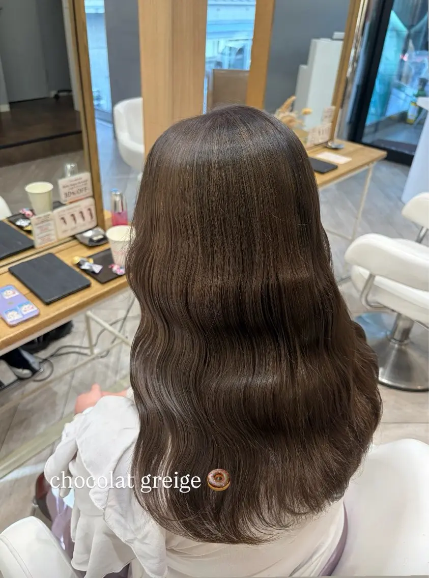 ロング カット ヘアカラー トリートメント 蓮池 愛海のヘアスタイル