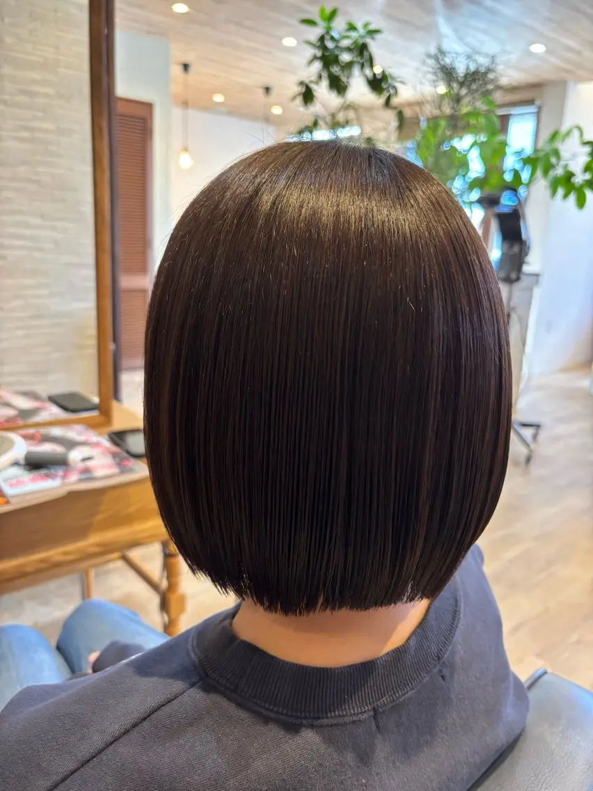 ショート 縮毛矯正 渡辺 桃花のヘアスタイル