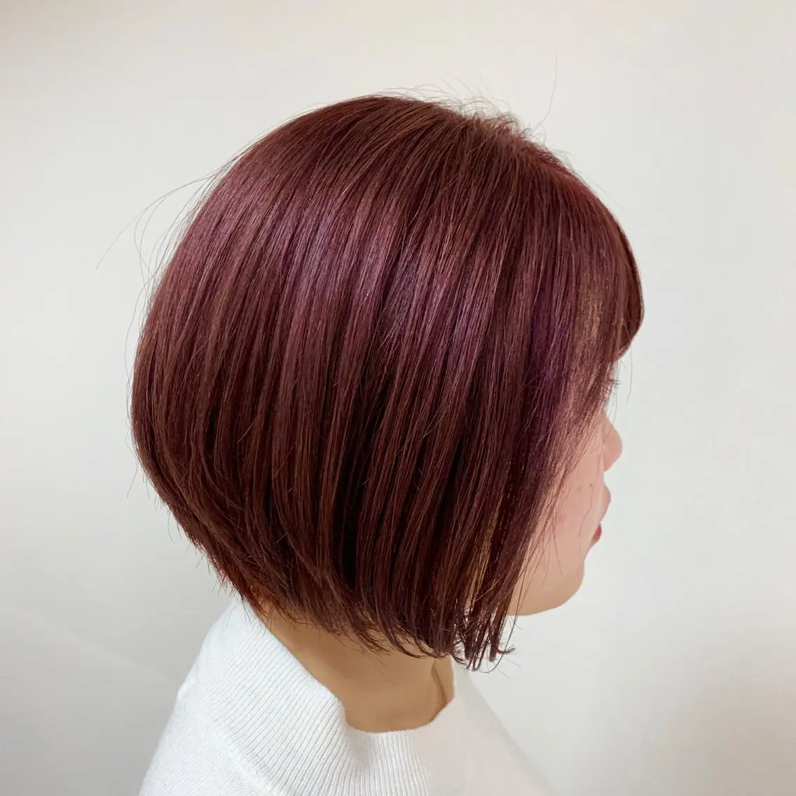 ショート カラー ヘアアレンジ ブリーチ レッドカラー ローズカラー ヘアカラー トリートメント 【Sweep】おじま のぞみのヘアスタイル