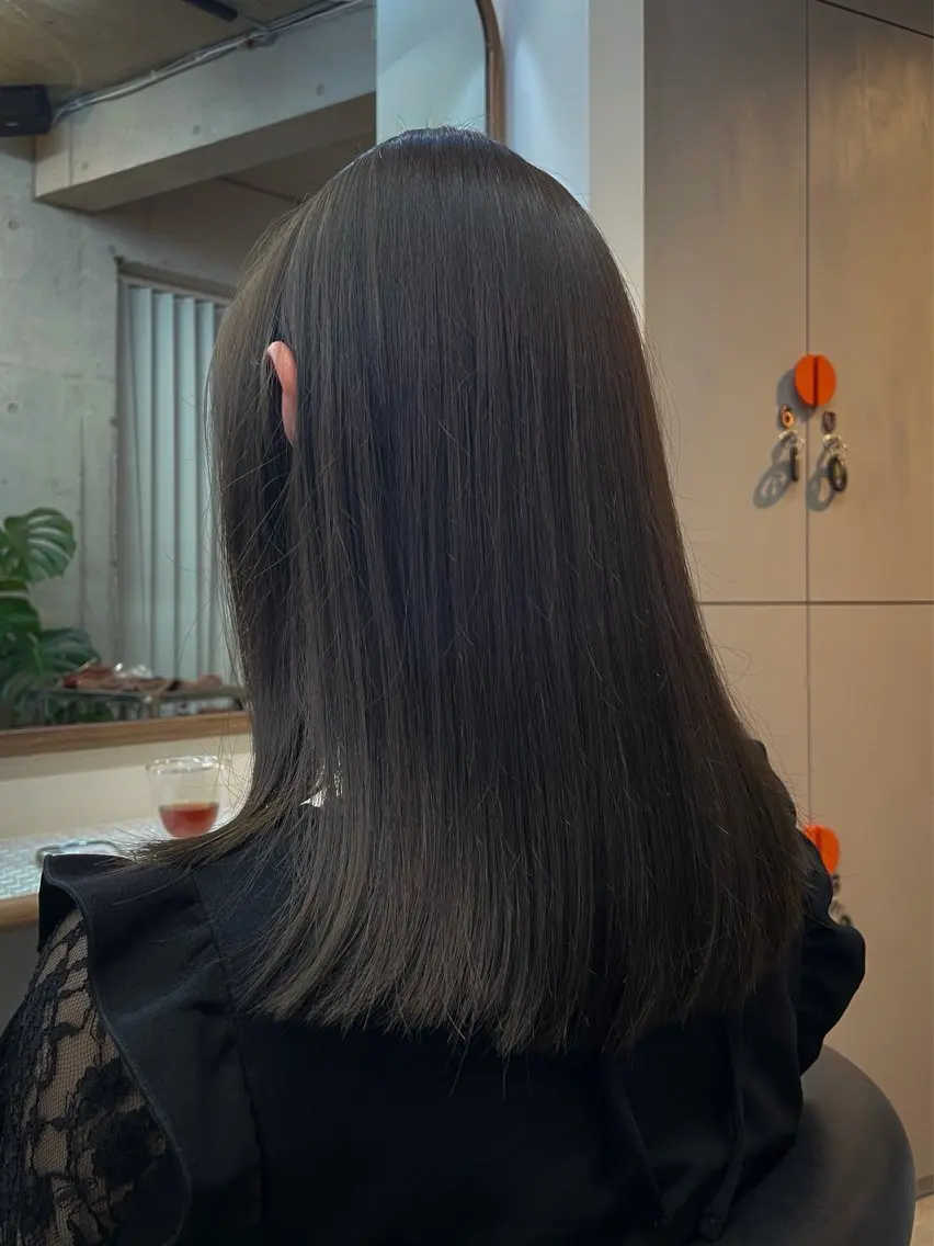 セミロング ヘアカラー トリートメント KYOKA .のヘアスタイル