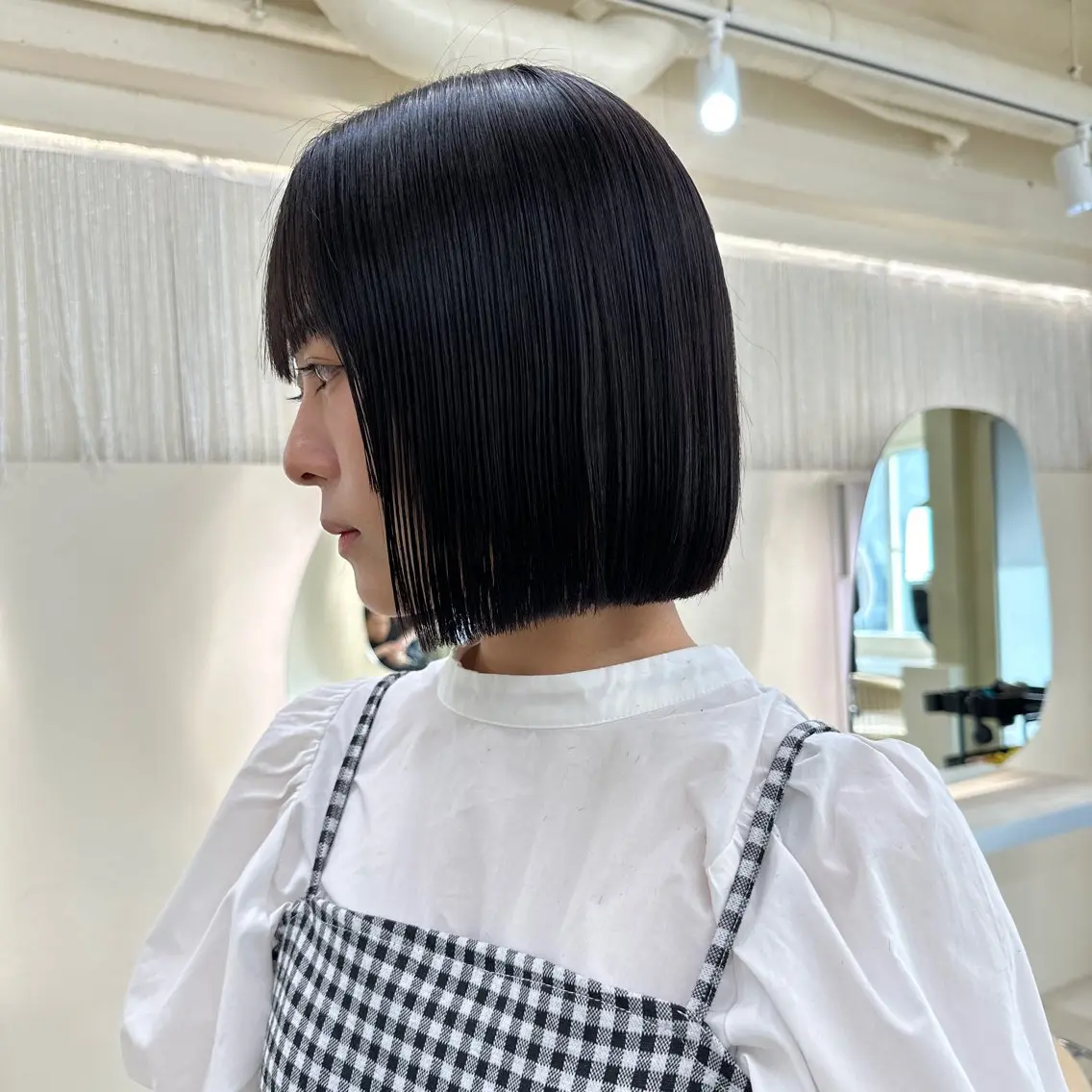 ミディアム カラー カット ヘアカラー トリートメント 縮毛矯正ボブ&顔まわ レイヤー♡TOMOEのヘアスタイル