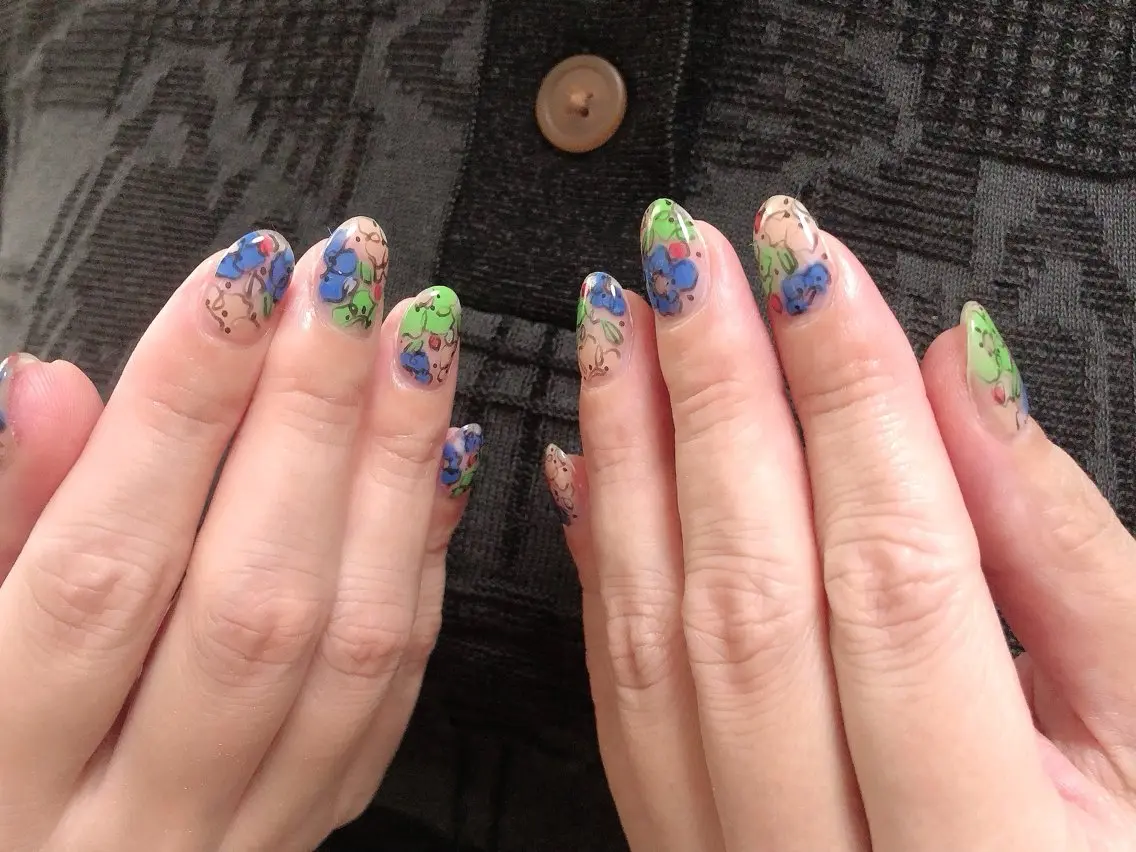 ネイル mano nella manoのネイルデザイン
