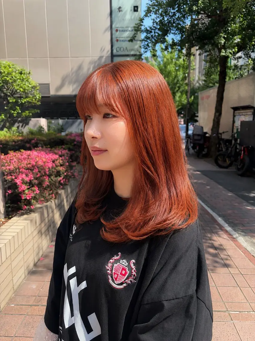 ミディアム カラー ミディアムレイヤー ブリーチ ブラウンカラー ダブルカラー ブリーチなしカラー カット ヘアカラー トリートメント 暖色カラー/パラッと Bob/モエのヘアスタイル