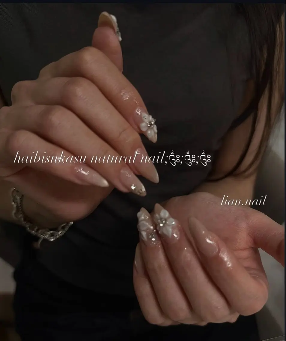 ネイル ハンドネイル フットネイル Lian nailのネイルデザイン