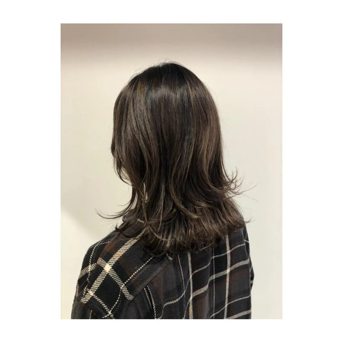 カラー ミディアム パーマ ミディアムパーマ ダブルカラー グラデーションカラー ハイライトカラー イルミナカラー CEINE PATHのヘアスタイル